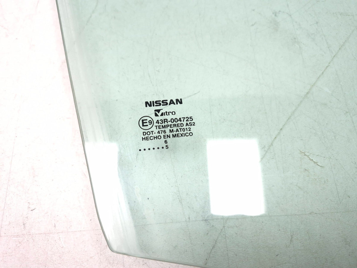 2015 Nissan Sentra Front Door Window Glass Right Passenger Side OEM