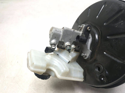 2019 Volkswagen Jetta Power Brake Booster W/ Master Cylinder 5qm614105l OEM