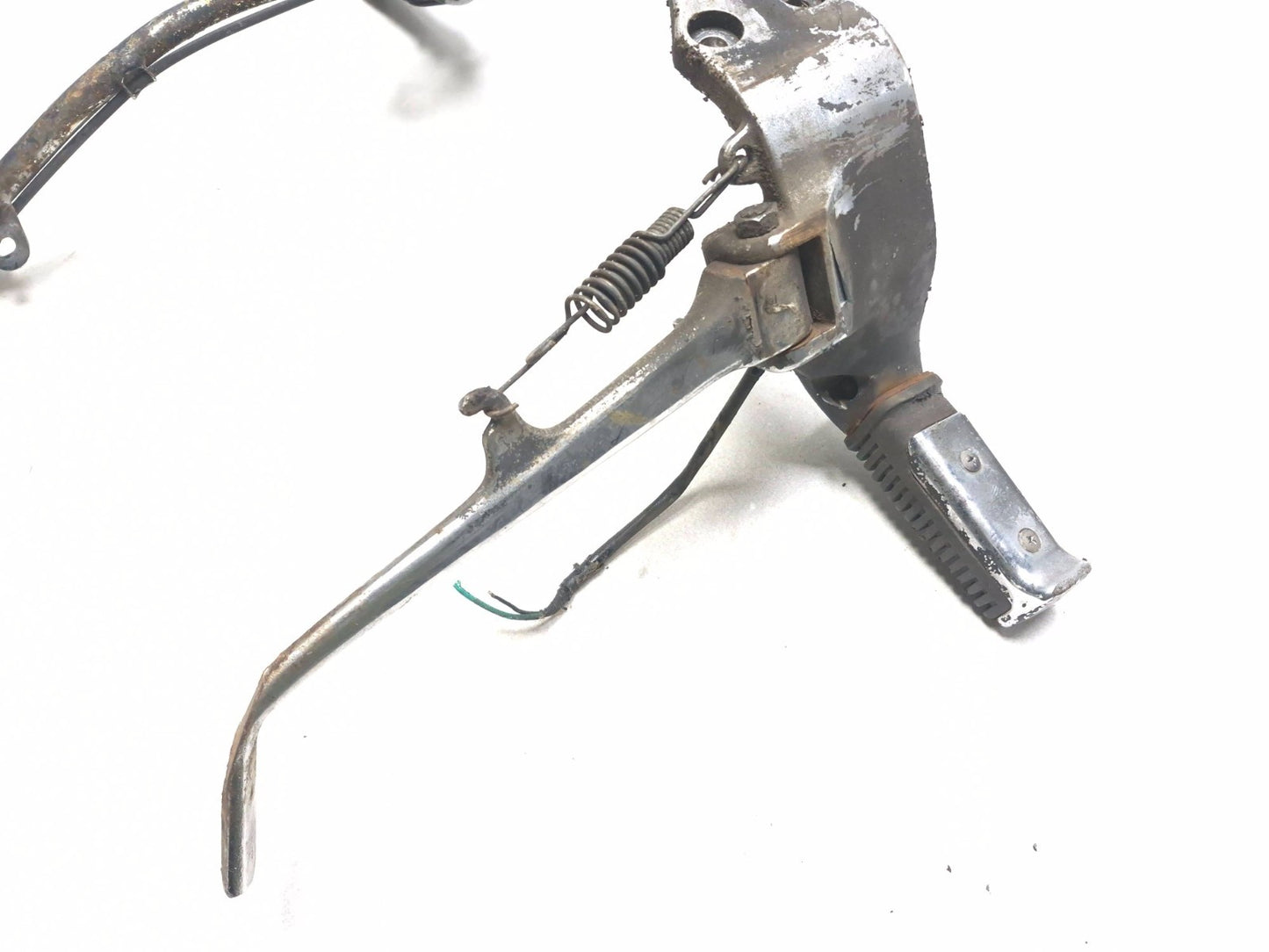 1993 Suzuki Vs800 Intruder 800 Front Foot Peg & Mount W/ Kickstand  OEM