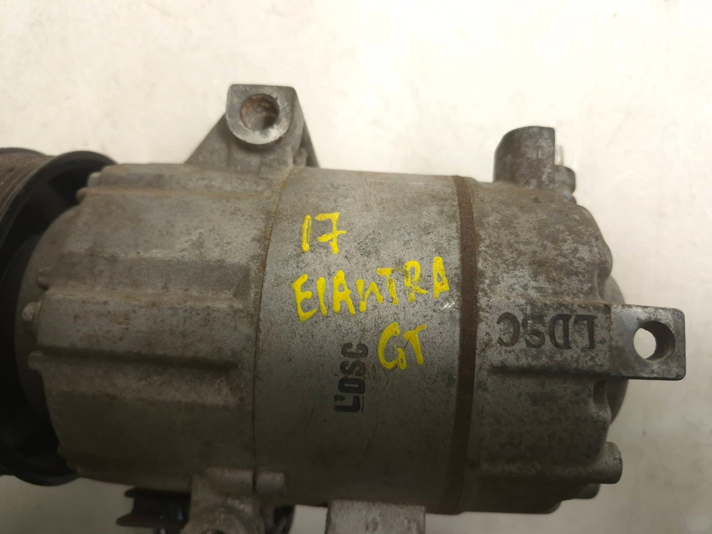 2017 Hyundai Elantra Gt A/c Compressor OEM
