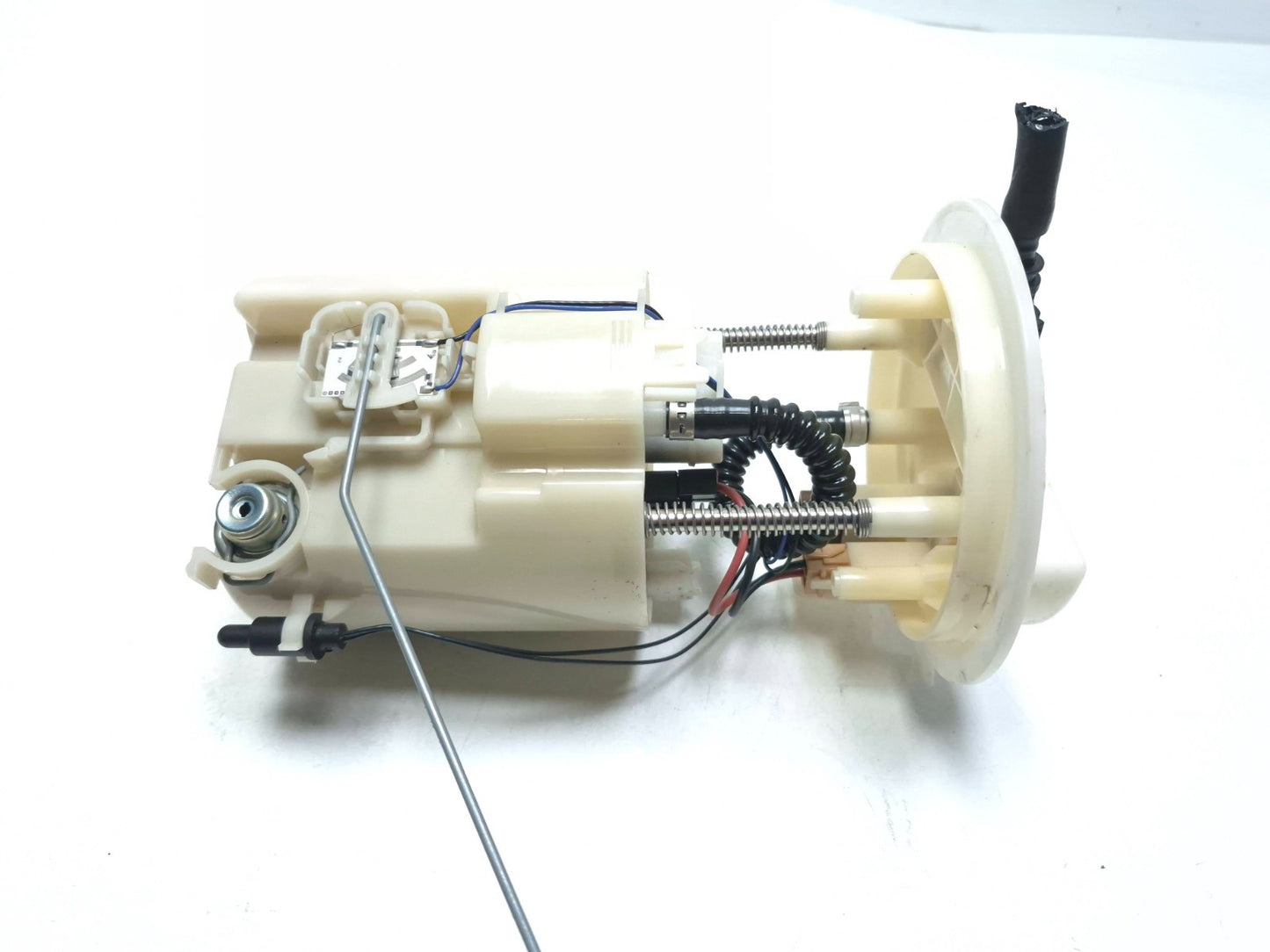 2011 Nissan Juke Fuel Pump Assembly OEM