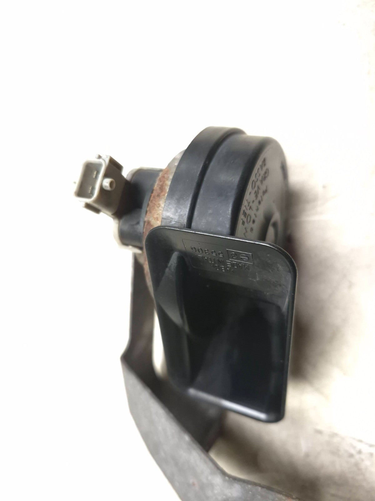 2007 Saab 9-5 Aero Low & High Note Tone Horn W/ Mounting Bracket OEM