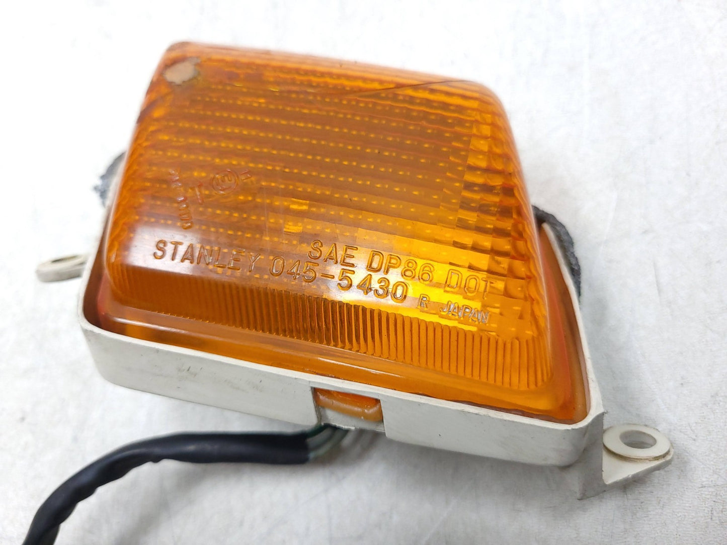 1987 1988 Honda Cbr1000f Front Right Turn Signal OEM