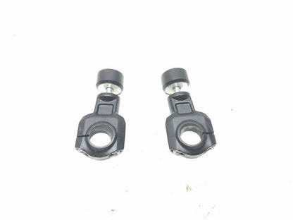 2025 Yamaha Xsr900 Handlebar Riser Clamp Pair OEM