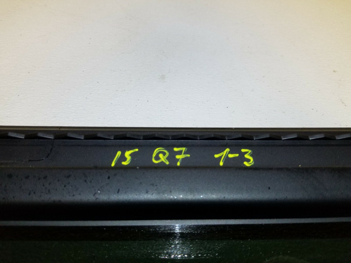 2015 Audi Q7 Front Sunroof Glass Panel OEM