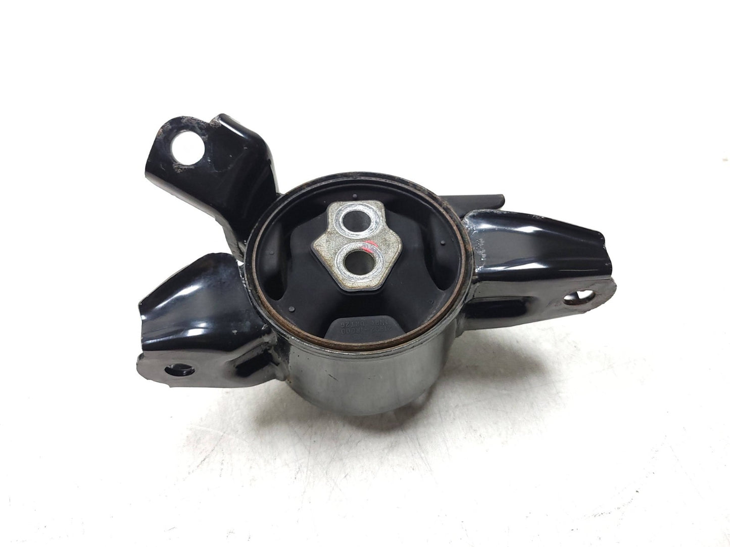2015-2017 Hyundai Accent Front Engine Mounting Bracket Assembly OEM 21810-1r010
