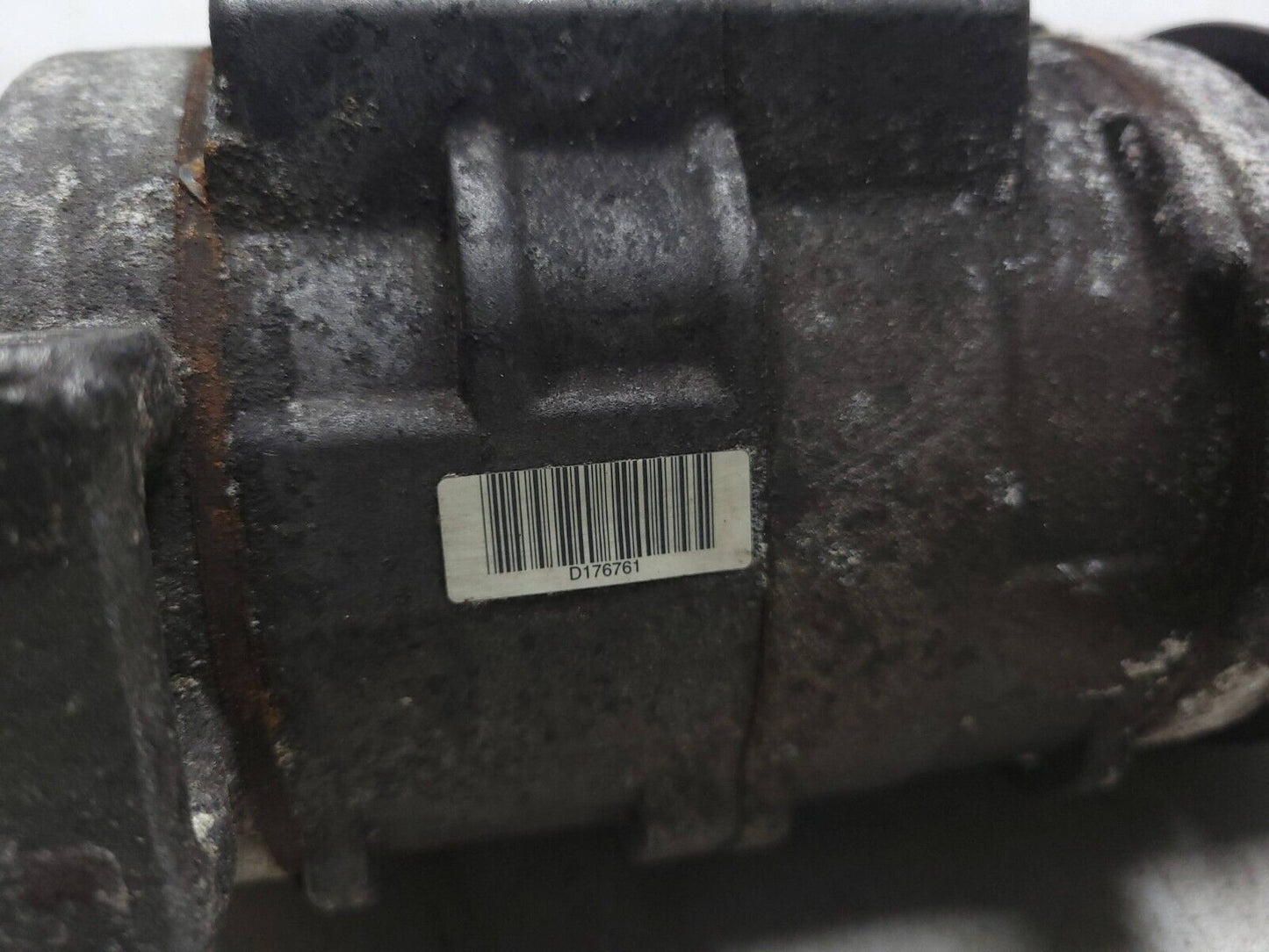 10-14 Chevrolet Suburban AC Compressor 5.3l OEM