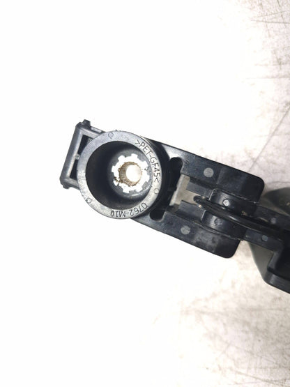 2024 Alfa Romeo Stelvio Rear Wiper Arm Roem