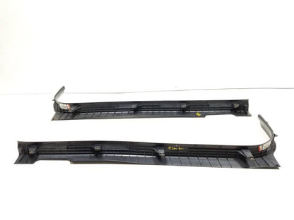 09-16 Hyundai Genesis Coupe Door Sill Scuff Plate Left & Right OEM