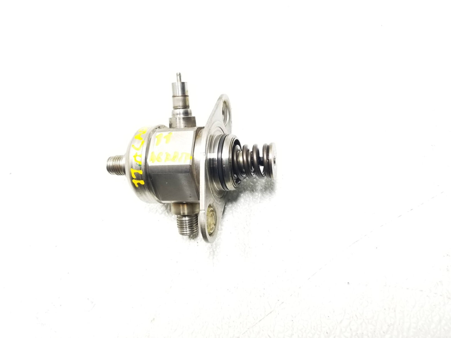 2011 GMC Acadia High Pressure Fuel Pump 3.6l OEM