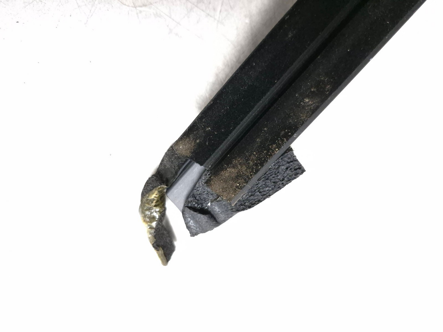 2010 Nissan Maxima Front Left Door Weatherstrip Seal OEM