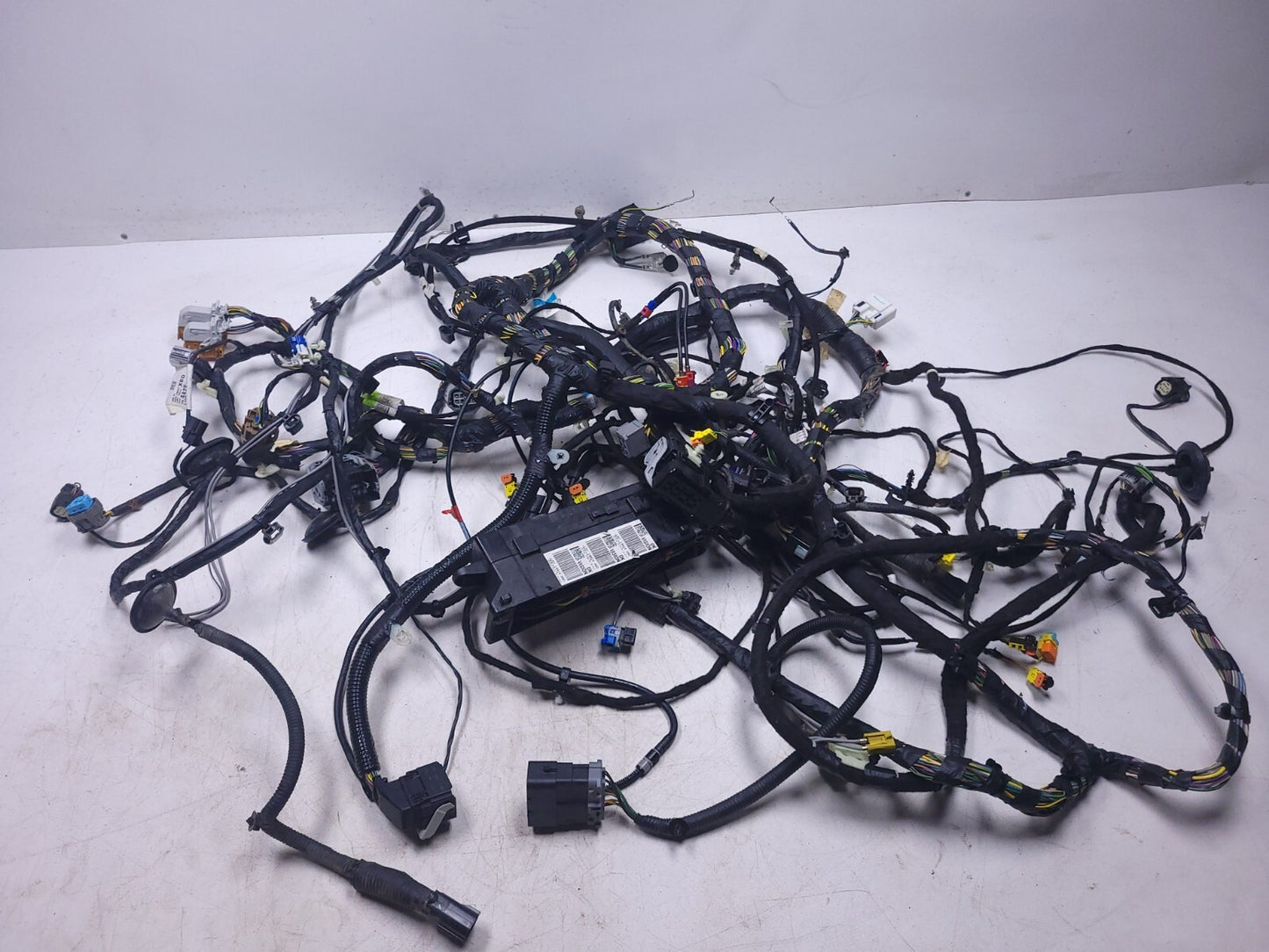 2018 Ford Escape Interior Body Wire Harness W/ Fuse Box OEM