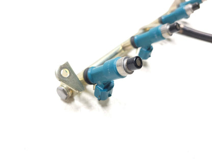 2004 - 2007 Honda Cbr1000rr Fuel Rail & Injectors W/ Hose OEM