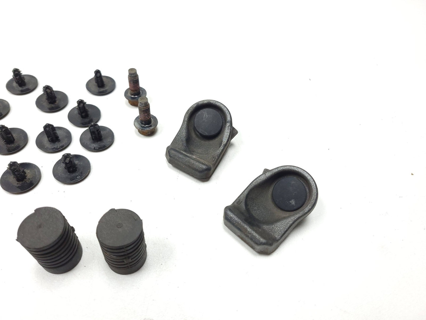 2012 Subaru Impreza Hood Lock Damper Seal Clips OEM ✅