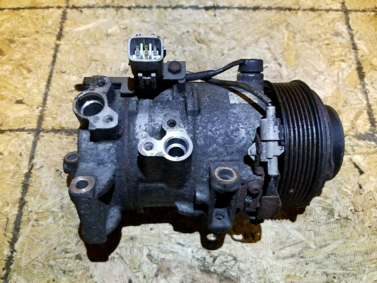 06-13 Lexus IS250 Is350 A/c Compressor OEM 883203a310