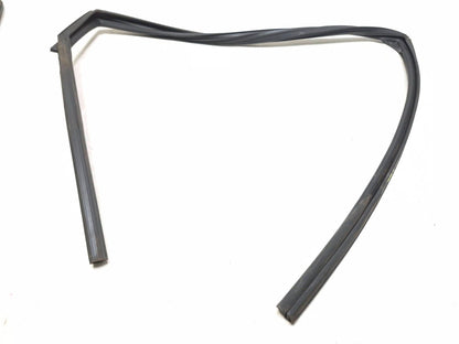2018 Nissan Altima Rear Door Weatherstrip Seal Passenger Side Right 5pcs OEM
