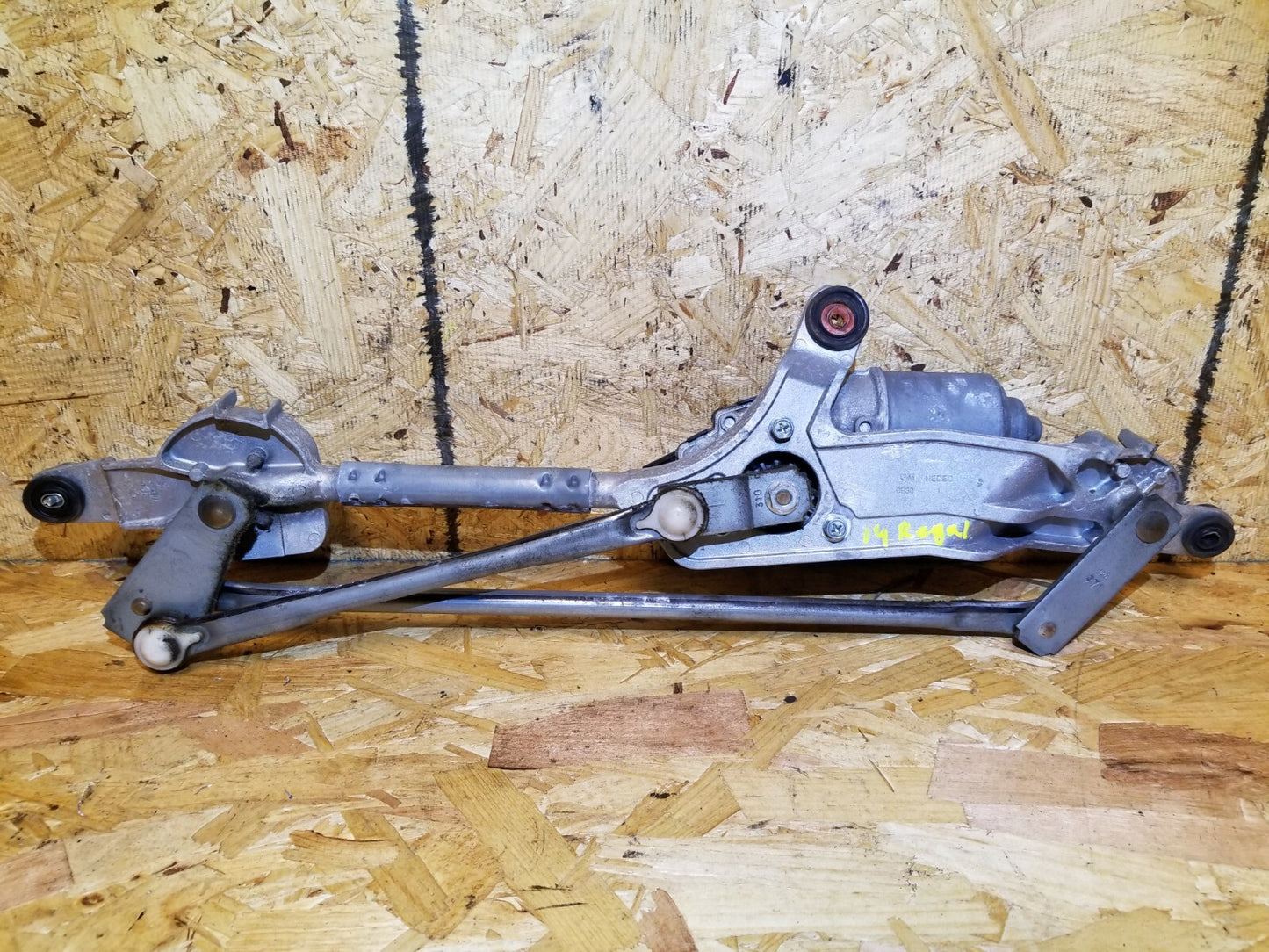 2014 Buick Regal Windshield Wiper Motor W/ Linkage OEM