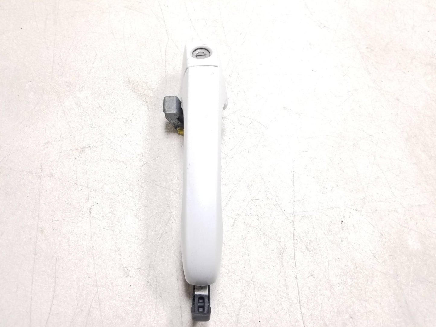 2011 - 2020 Dodge Grand Caravan Exterior Door Handle Front Driver Side Left OEM