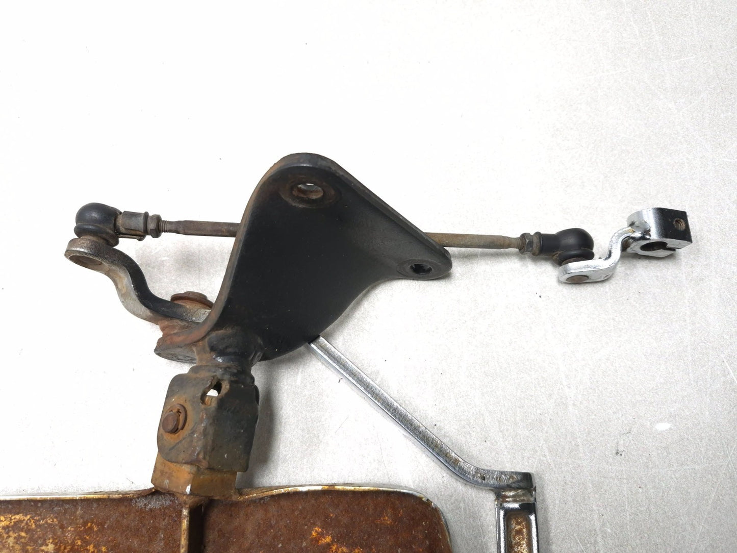 1999 Yamaha V Star Xvs650 Footrest W/ Gear Shift Lever Front Left OEM