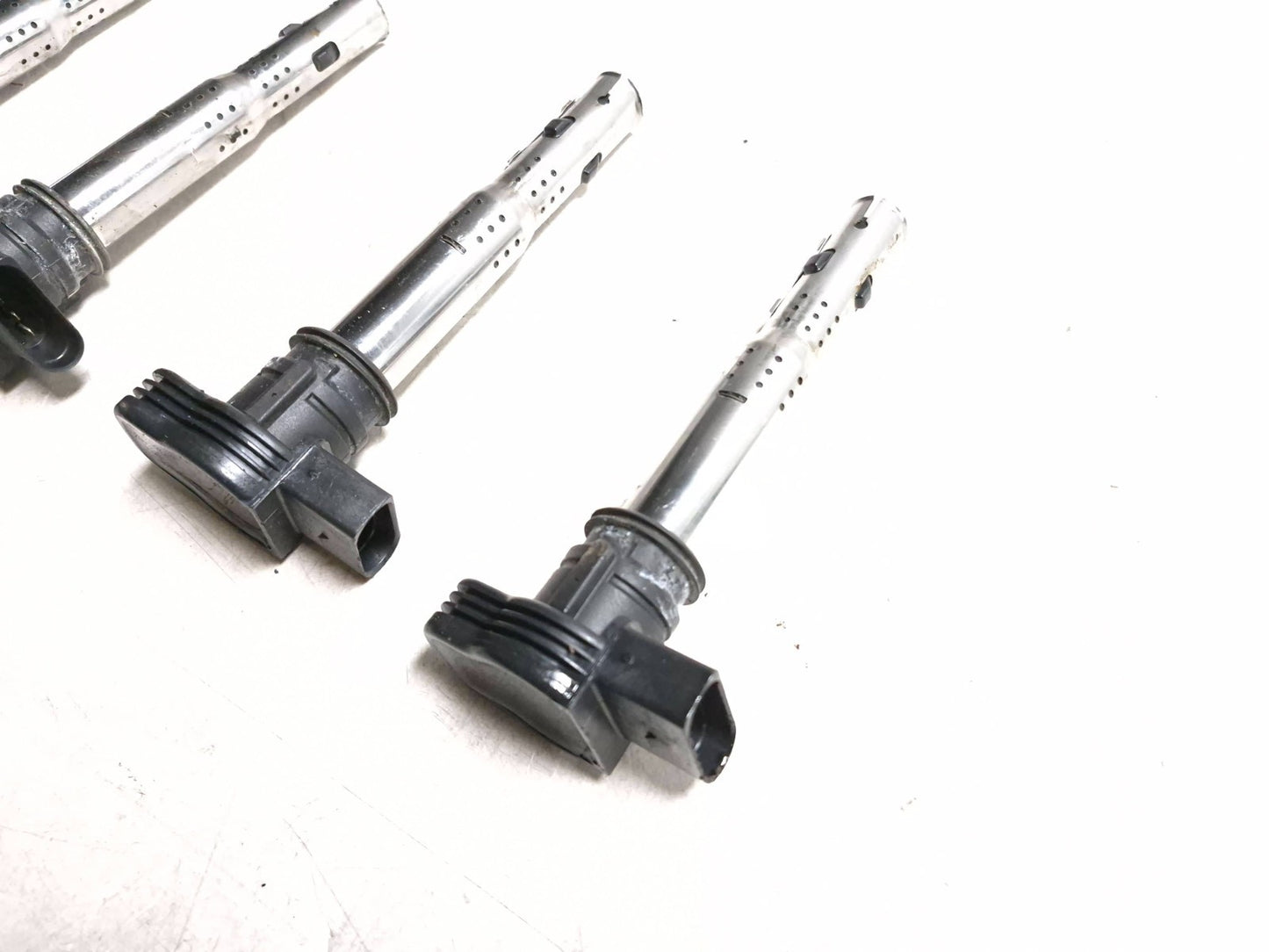 2011 Volkswagen Tiguan Ignition Coil 4 Pcs OEM