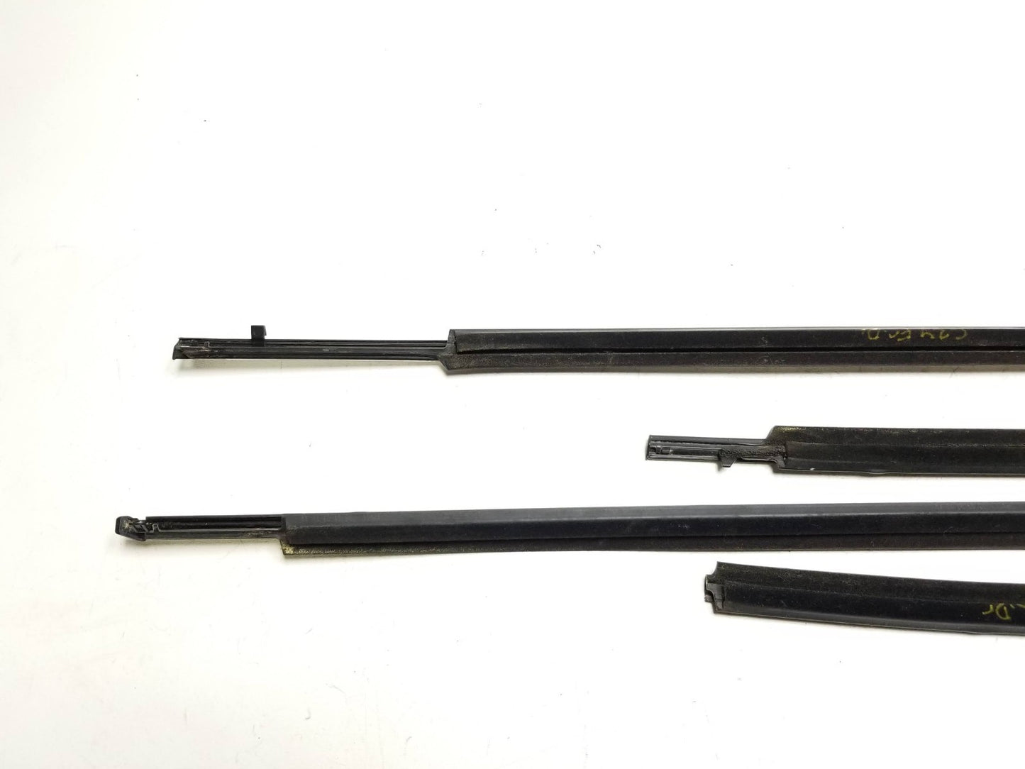 11-17 Lexus CT200h Door Window Seal Belt Molding 4pcs Oem✅