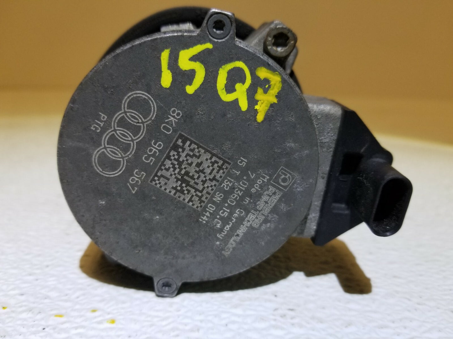 2015 Audi Q7 3.0l Engine Auxiliary Water Pump OEM