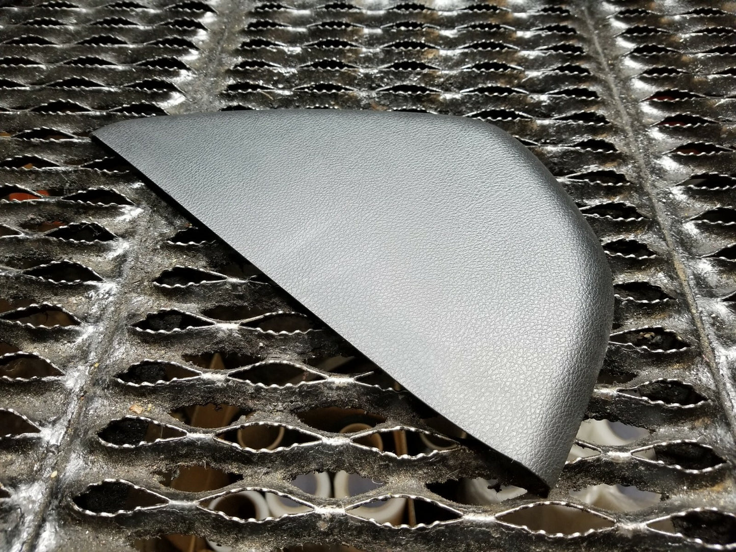 14 15 16 17 Jeep Cherokee Sport Dash End Cap Cover Trim Passenger Side Right OEM