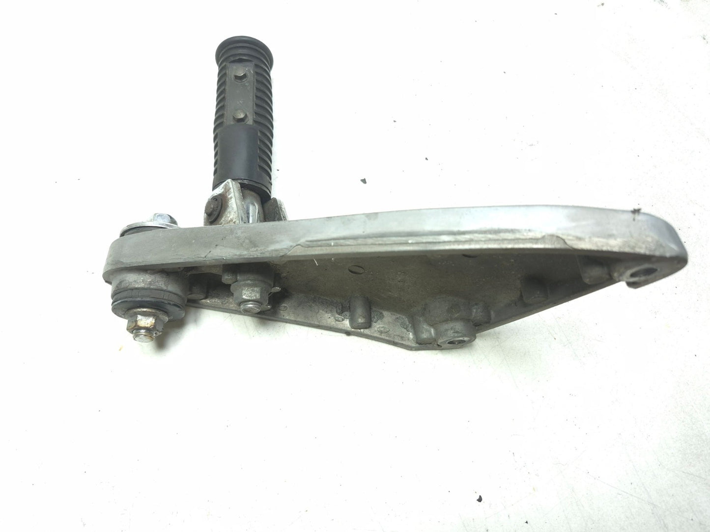 1991 Kawasaki Vulcan 500 En500 Rear Footrest Left & Right Pair OEM