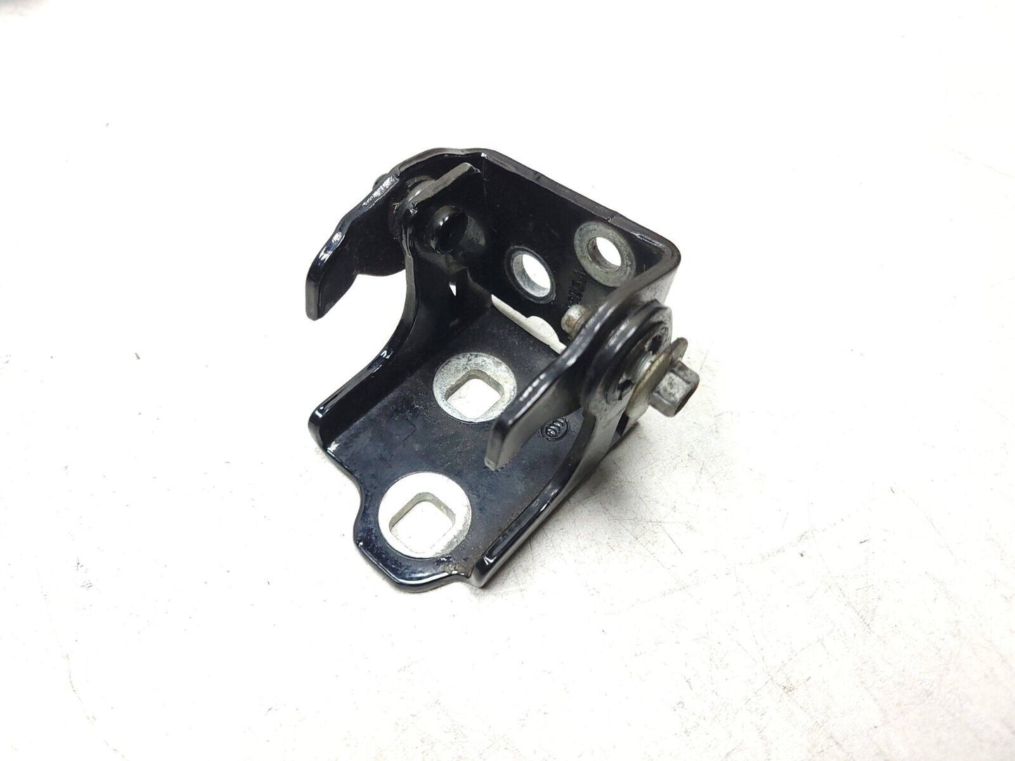 10-14 Chevrolet Suburban Door Hinge Driver Side Left OEM