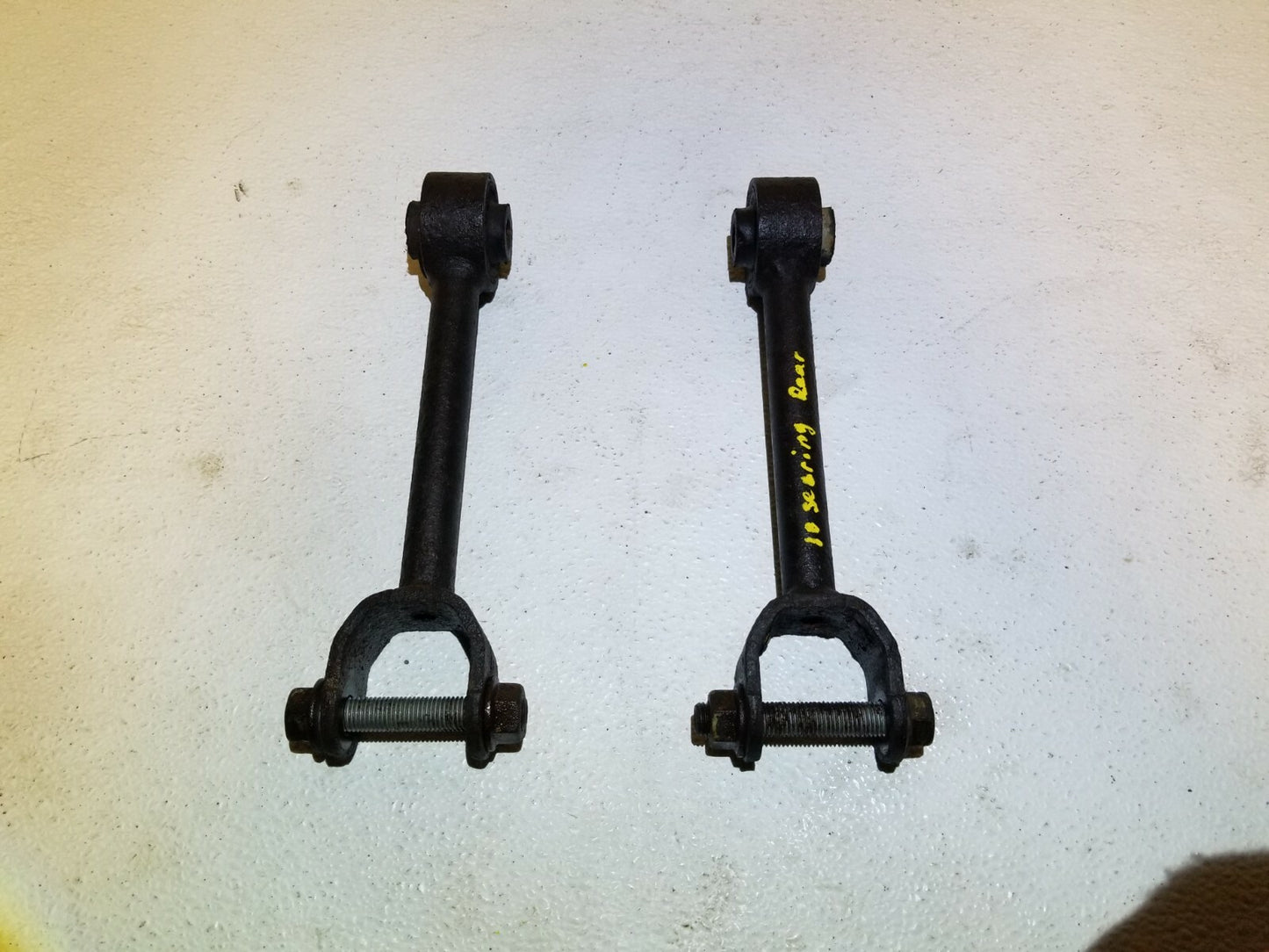 2010 Chrysler Sebring Rear Control Arm 4pcs W/ Bolt OEM