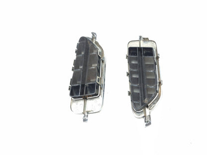 2013 Cadillac Escalade Front Fender Vent Grille Left & Right OEM