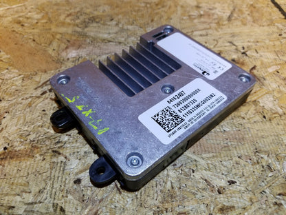 2017 Cadillac Xt5 Communication Wireless Charger Module OEM