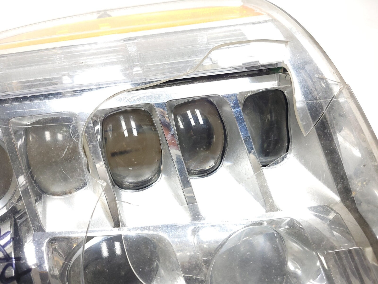 2007-2014 Cadillac Escalade Headlight Driver Side Left Platinum OEM *for Parts*