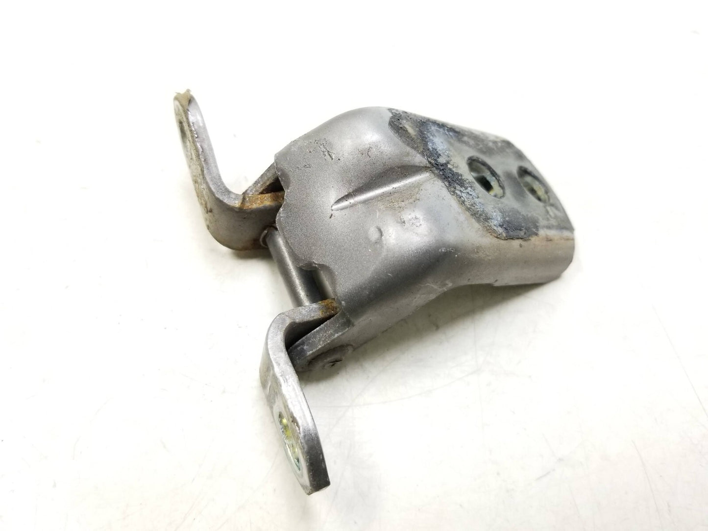 2008 - 2015 Nissan Rogue Door Hinge Right Passenger Side Front & Rear OEM