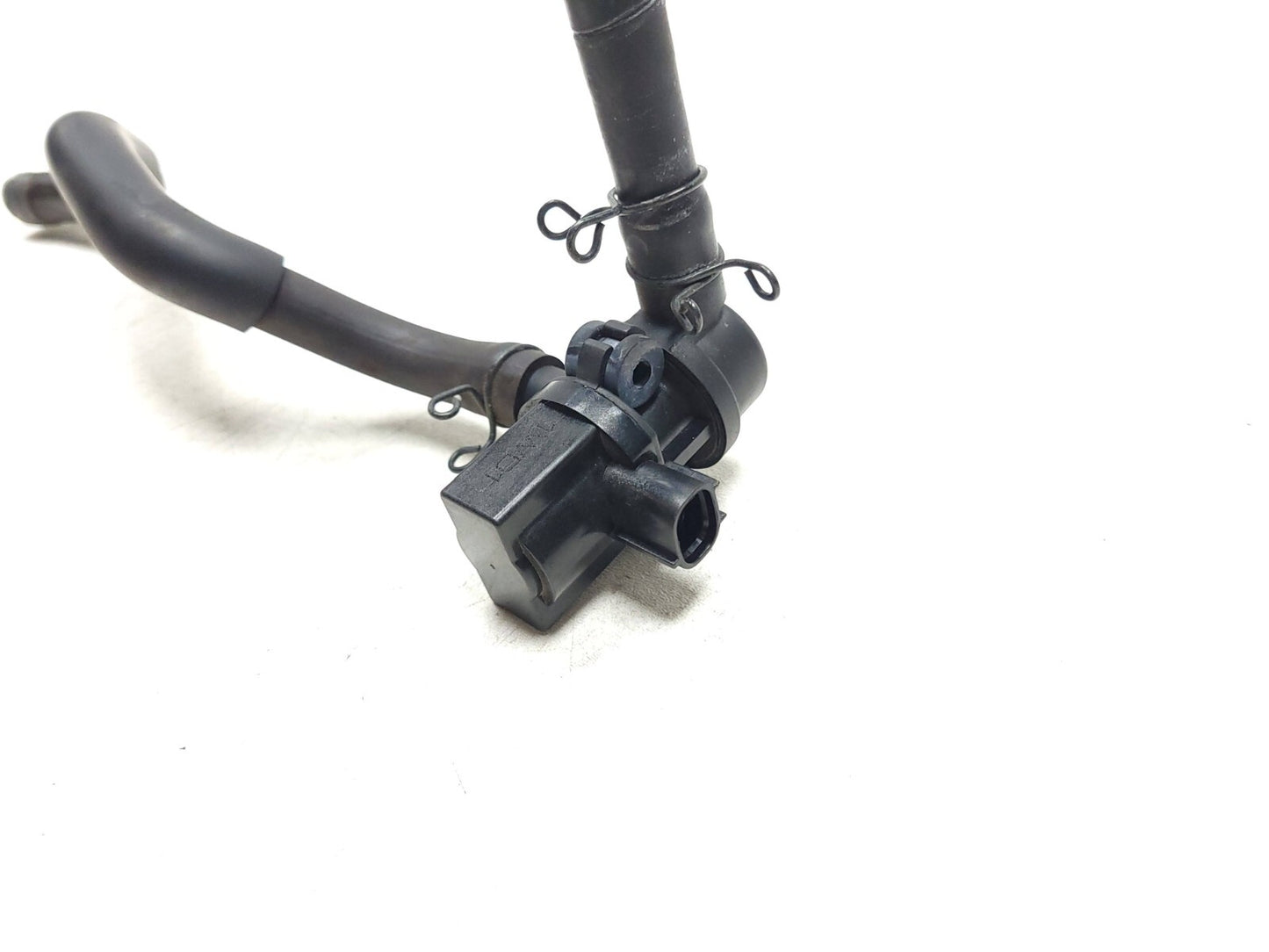 2020 - 2024  Yamaha Mt-03 R3 Air Cut Off Valve Solenoid & Hose Pipe OEM