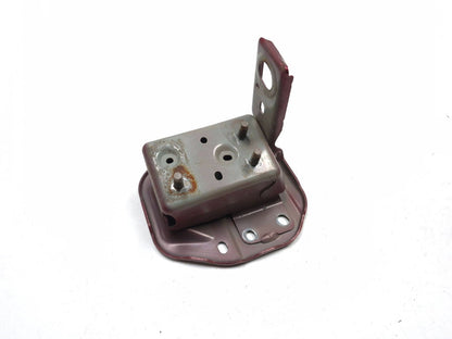 2011 Nissan Juke Rear Driver Bumper Mounted Bracket Left & Right OEM