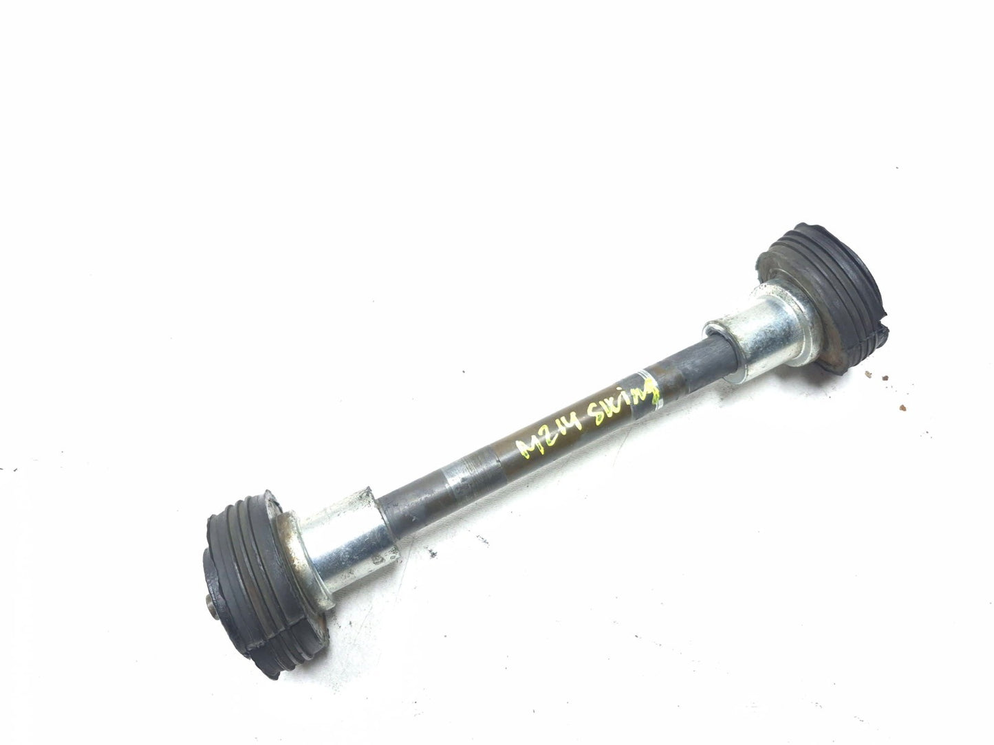 2004 Harley-davidson Touring Electra Glide Swingarm Pivot Shaft OEM