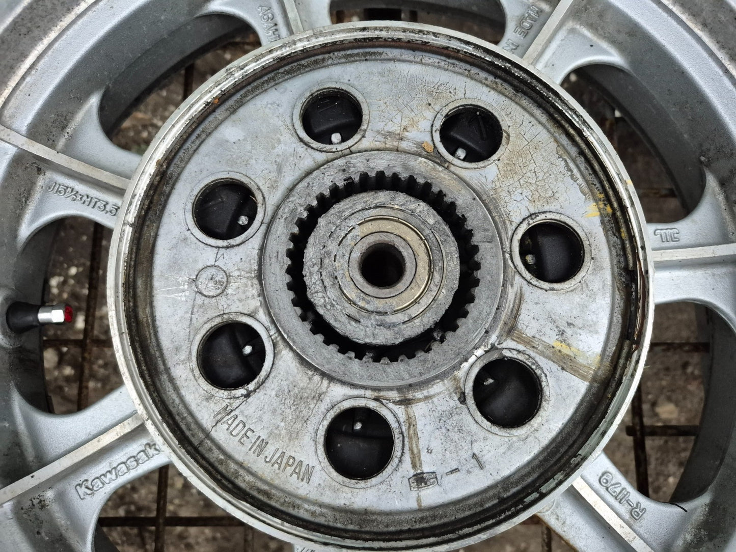 1990 Kawasaki Vn750 Vulcan Rear & Front Wheel W/ Tire Pair R 15 R 19 OEM