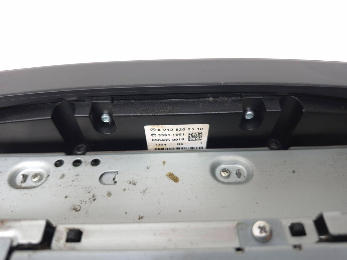 2012 - 2013 Mercedes W212 E350 Radio Cd Changer Head Unit Receiver Panel OEM