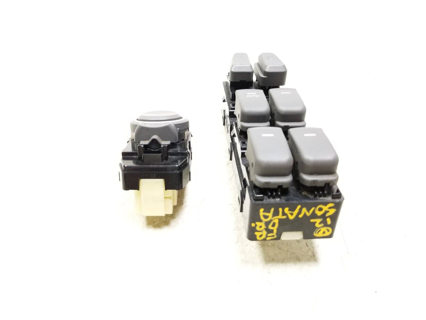 11-14 Hyundai Sonata Power Window Master Switch Driver Left OEM