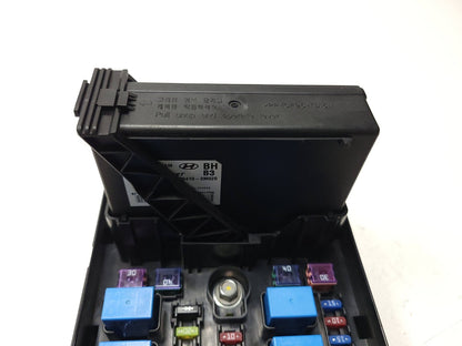 09-14 Hyundai Genesis Fuse Relay Box 91950-3m171 OEM Sedan