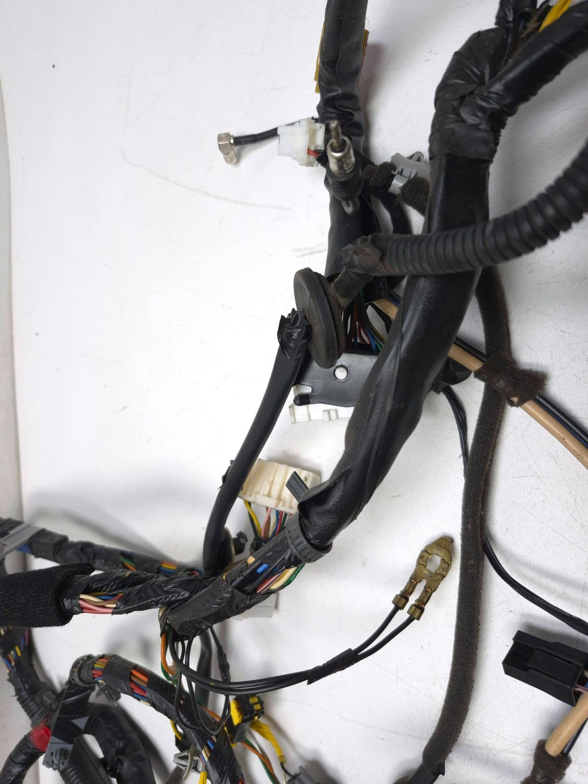 2013 Hyundai Genesis Coupe Interior Wire Harness OEM
