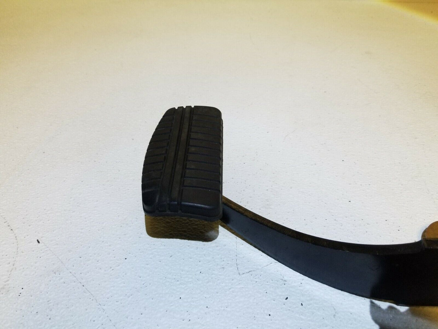 09 10 11 12 Mitsubishi Eclipse Brake Pedal OEM 51k