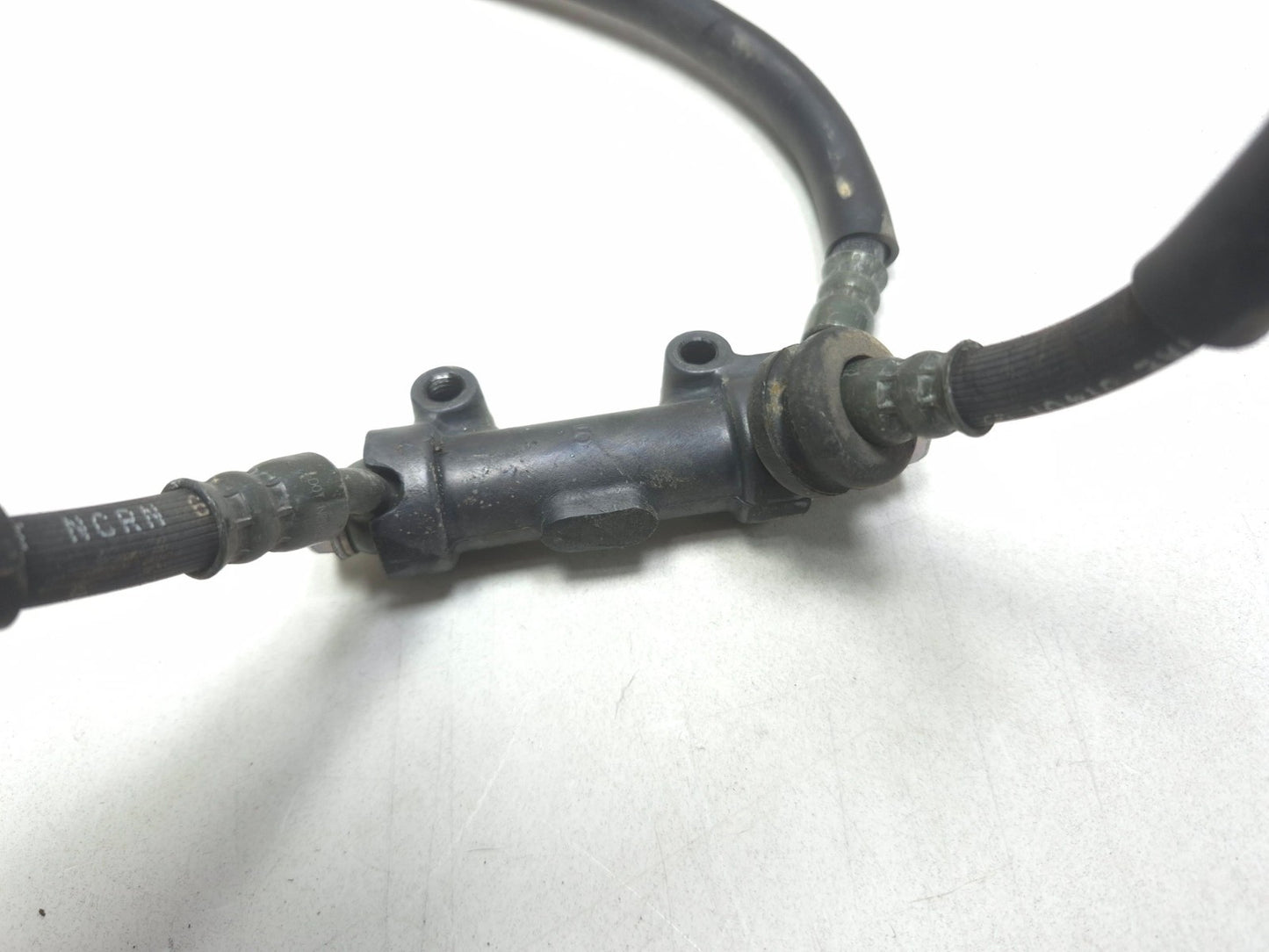 2001 Kawasaki Vulcan 1500 Vn1500 Classic Front Brake Caliper W/ Hose Pair OEM