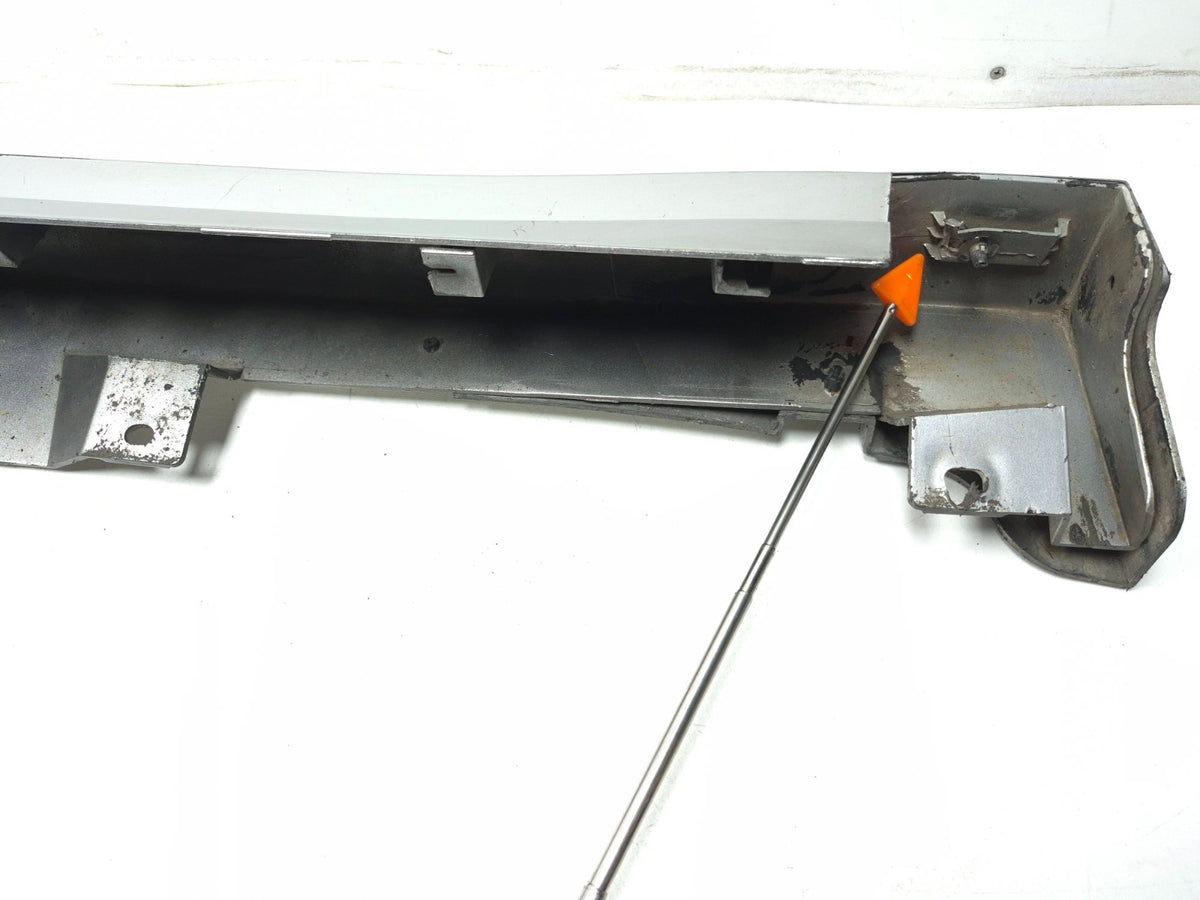 2009 Nissan Maxima Left Driver Side Rocker Panel Skirt Molding OEM