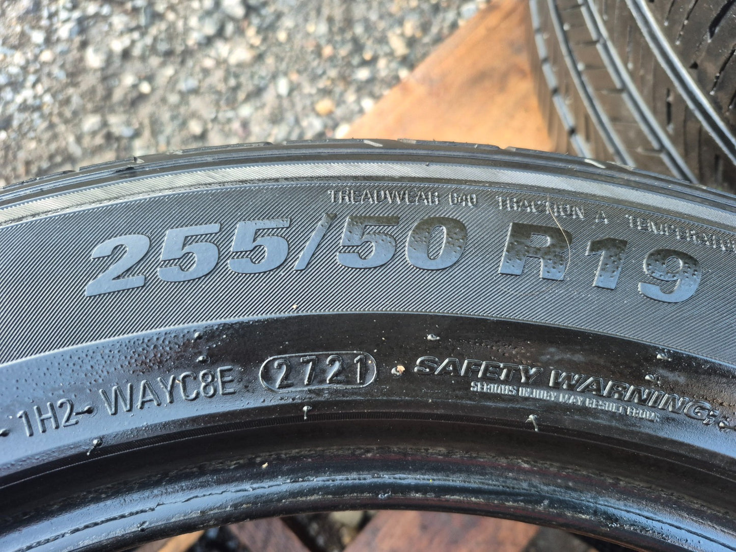 Tire Kumho Crugen 255/50 R19 107v