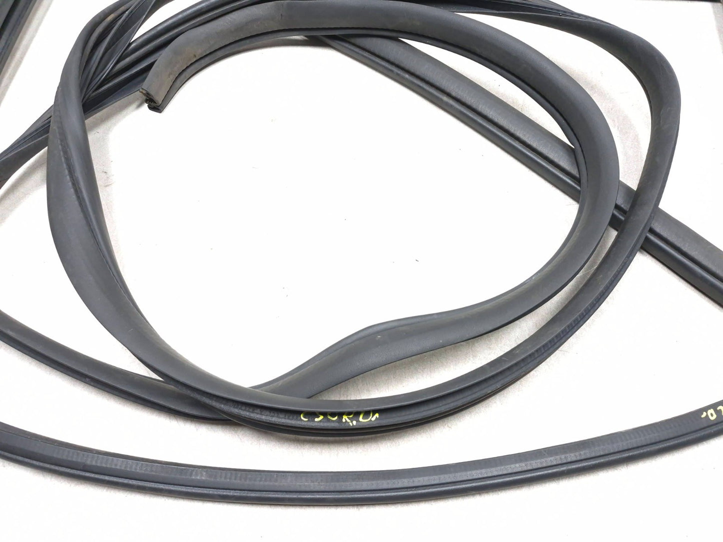 2013 Dodge Grand Caravan Rear Door Weatherstrip Seal Left Driver Side Oem✅