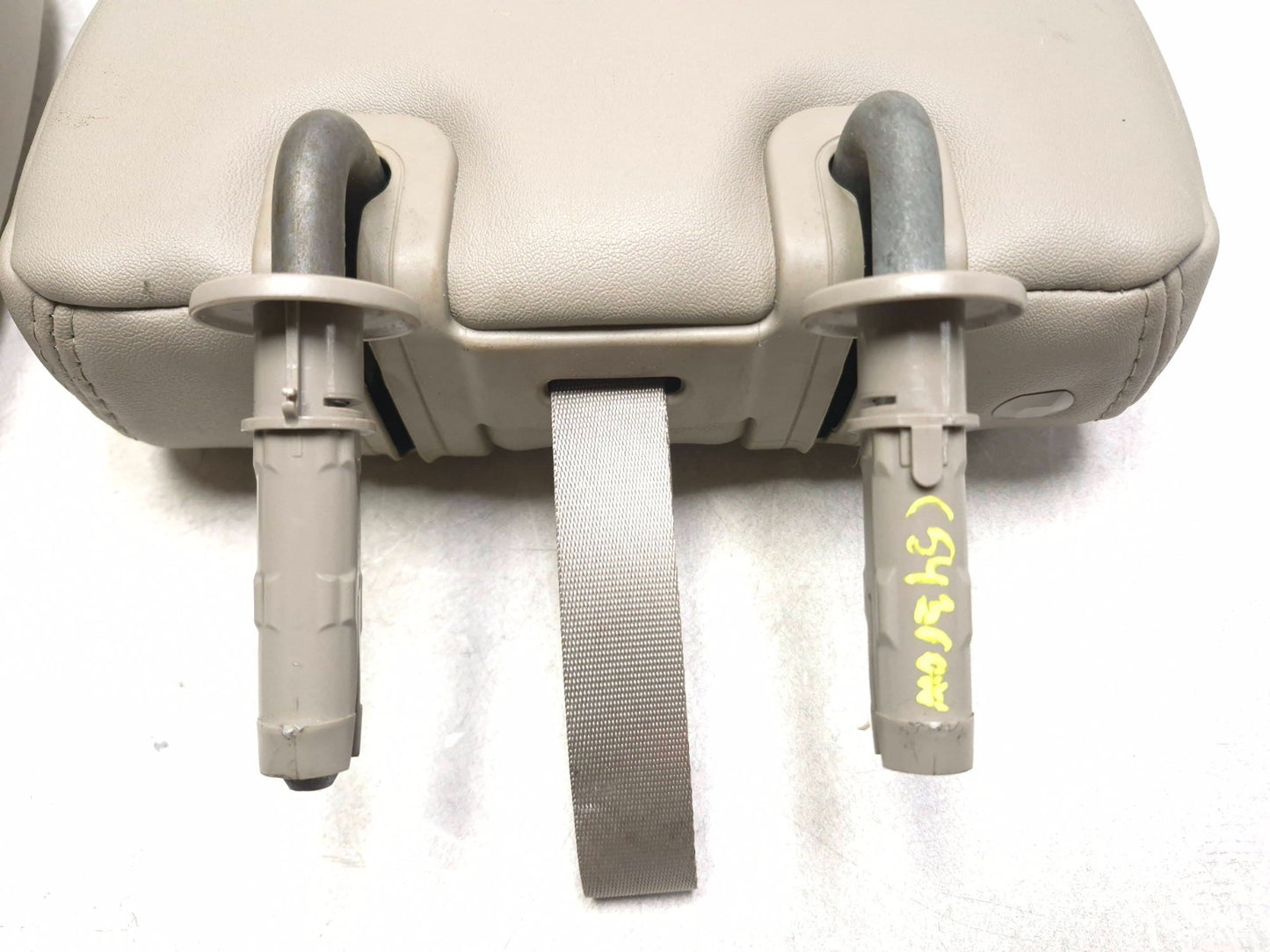2008 Lincoln Navigator Rear 3rd Third Row Seat Headrest Left & Right OEM