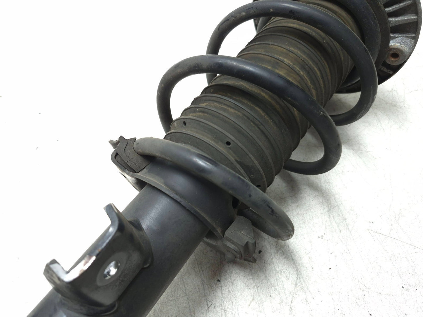 2013 BMW 328ix Front Shock Strut Absorber Pair Oem✅