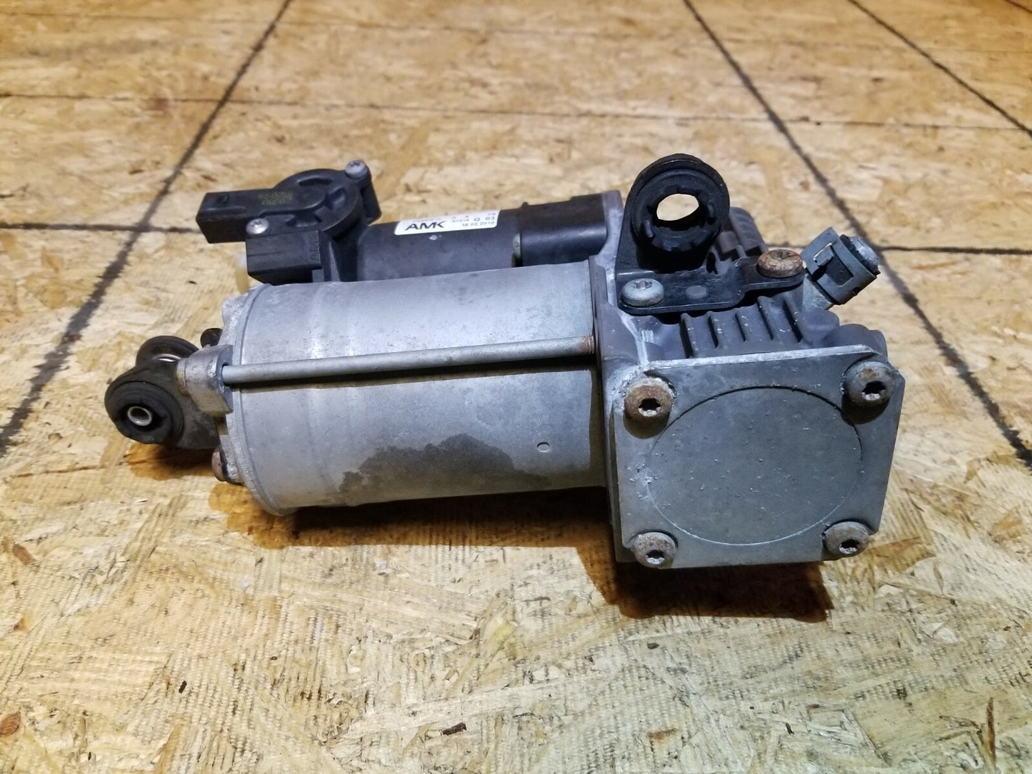 2010 Mercedes-benz R350 Air Suspension Compressor Pump OEM
